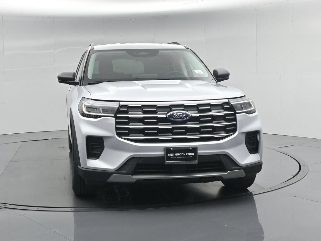 New 2026 Ford Explorer Active RWD image 25