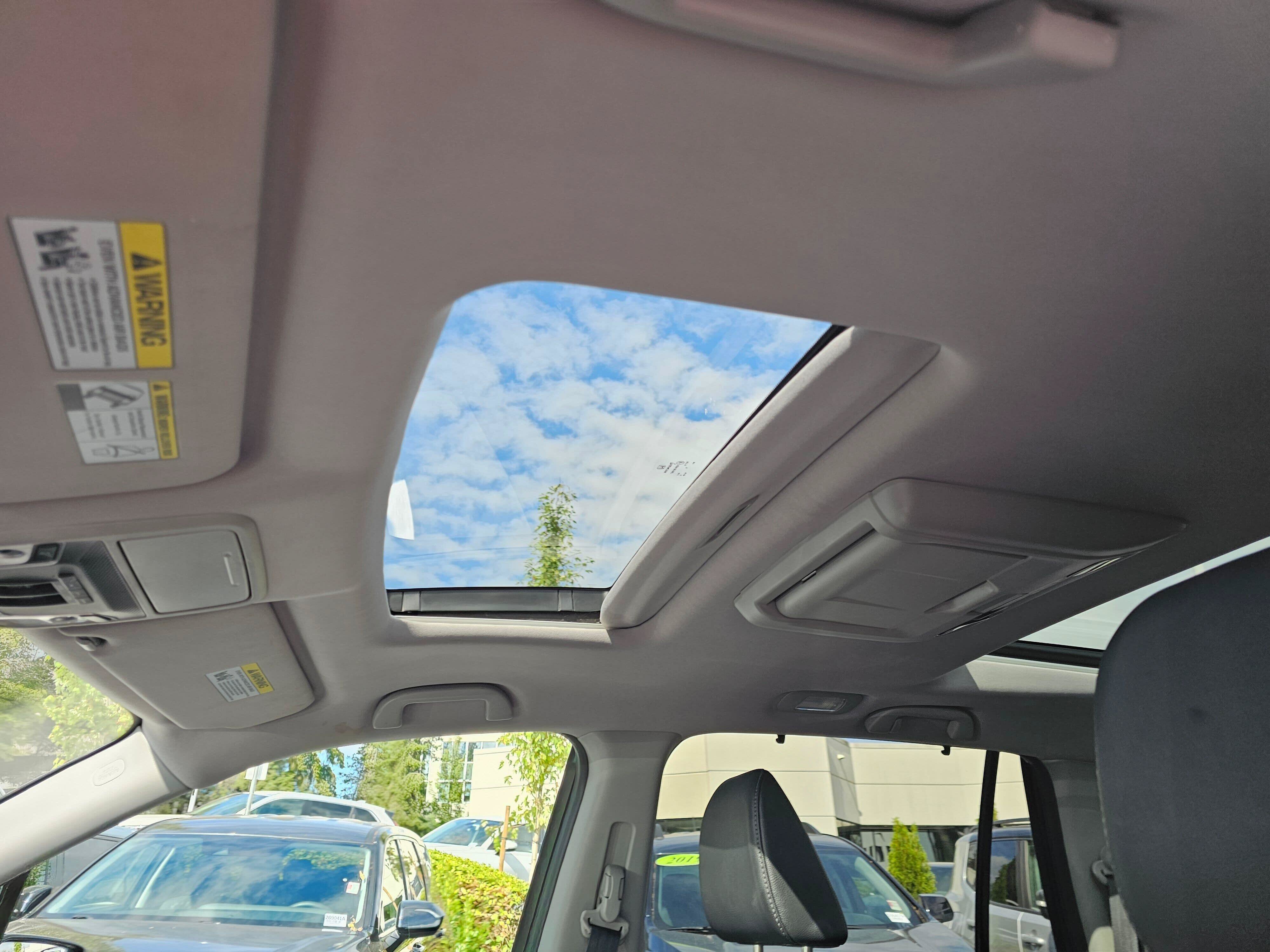Used 2016 Honda Pilot Elite image 26