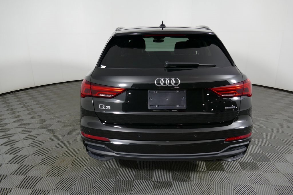 Used 2023 Audi Q3 2.0T Premium image 4