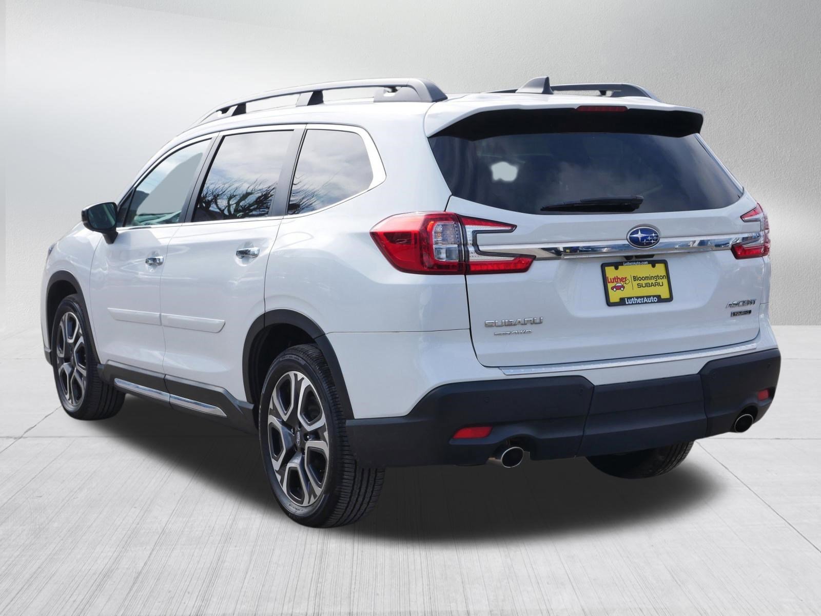 Used 2024 Subaru Ascent Touring image 5