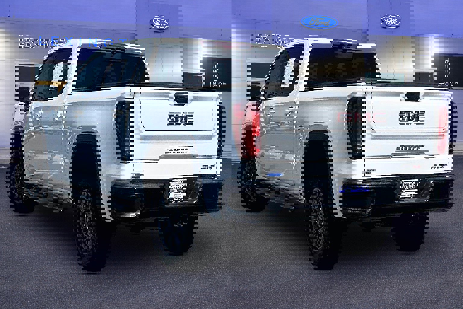Used 2024 GMC Sierra 1500 AT4X image 4