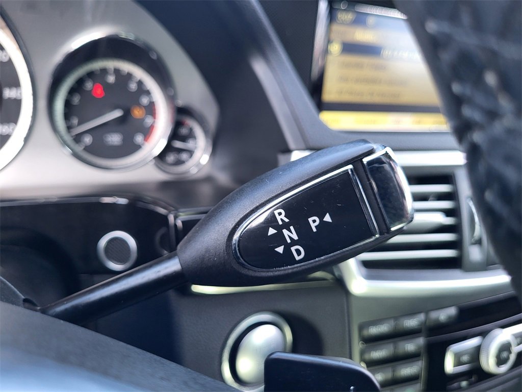 Used 2012 Mercedes-Benz E 550 4MATIC Sedan image 13