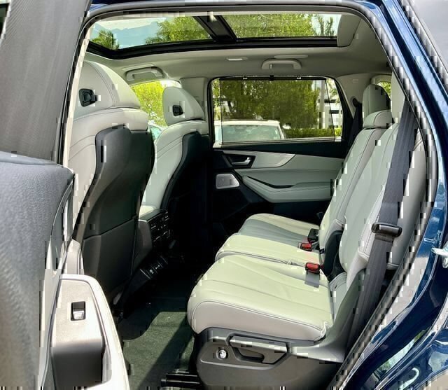 New 2026 Acura MDX w/ Technology Package FWD image 9