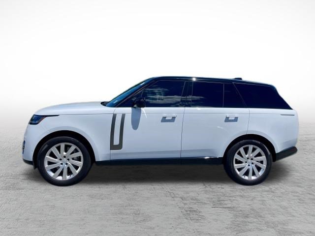 Used 2025 Land Rover Range Rover SE AWD/4WD image 8