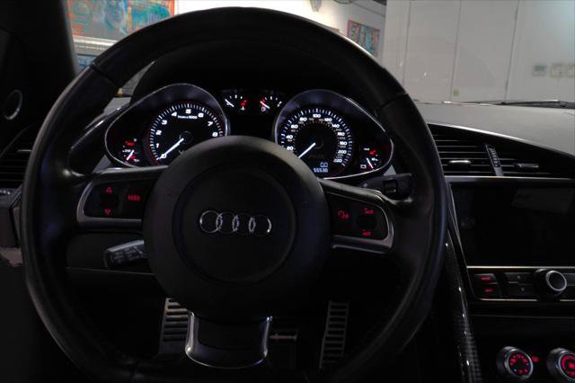 Used 2011 Audi R8 V10 image 16