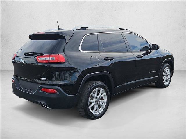 Used 2018 Jeep Cherokee Latitude Plus image 5