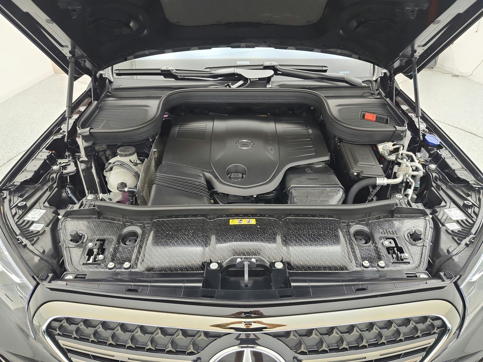 New 2027 Mercedes-Benz GLS 450 4MATIC image 12