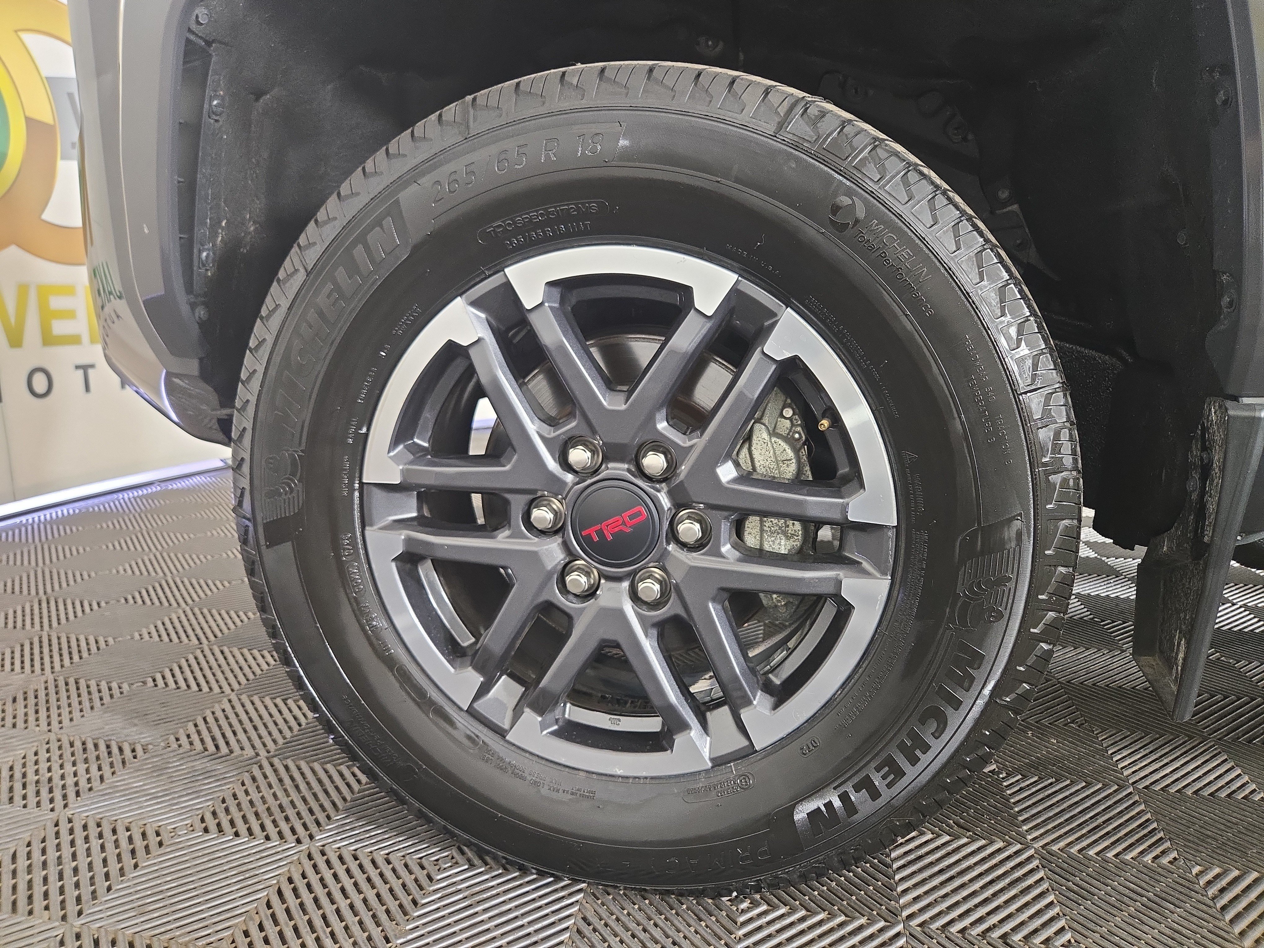 Used 2024 Toyota Tacoma TRD Sport w/ TRD Sport Premium Package AWD/4WD image 34
