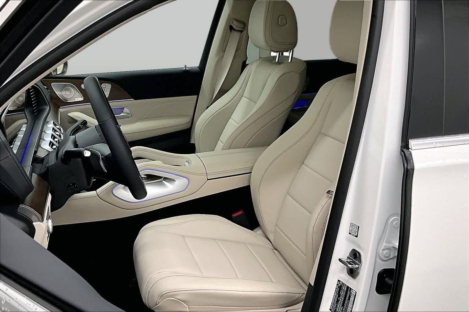 New 2026 Mercedes-Benz GLS 450 4MATIC image 9