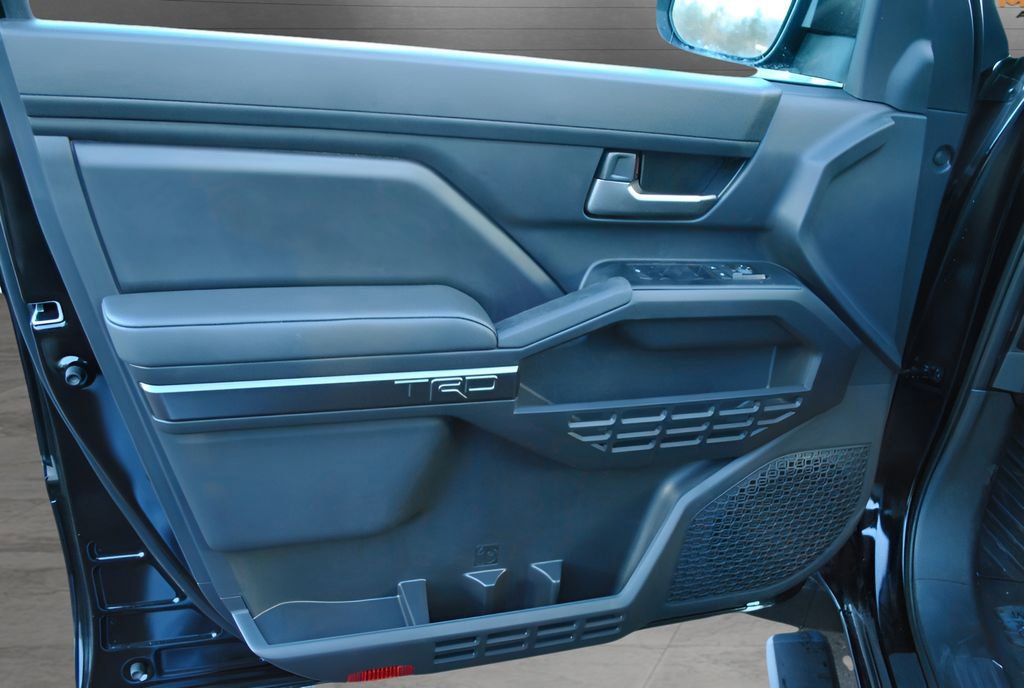 New 2025 Toyota Tacoma TRD Off-Road AWD/4WD image 5