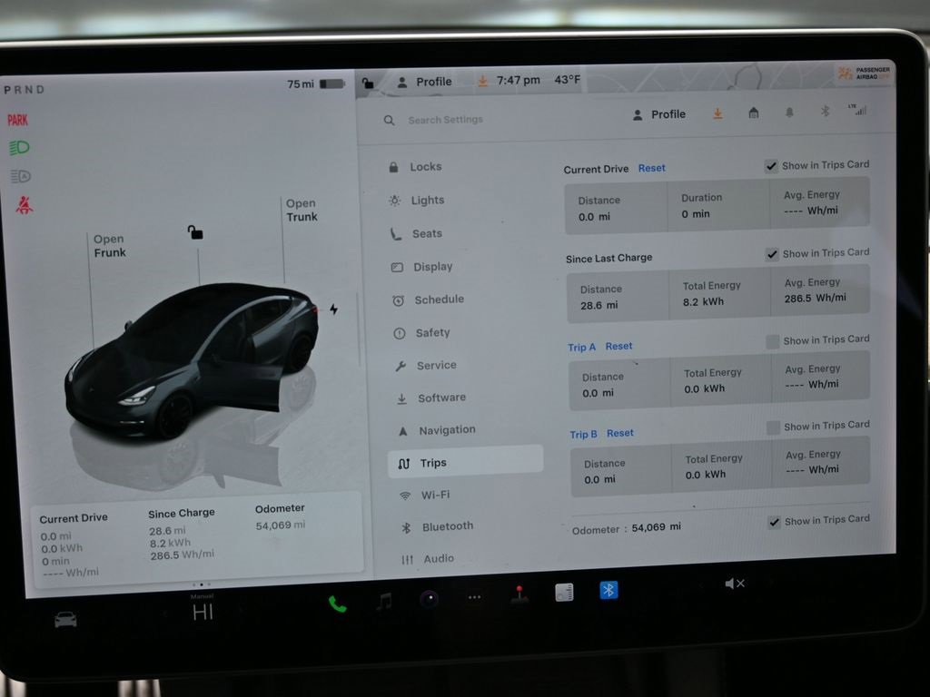 Used 2022 Tesla Model 3 Performance image 30