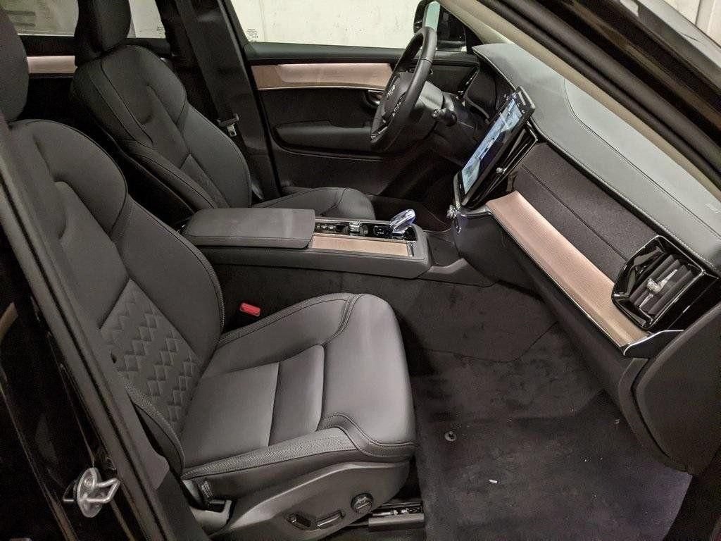 New 2026 Volvo XC90 B6 Plus w/ Protection Package Premier AWD/4WD image 22