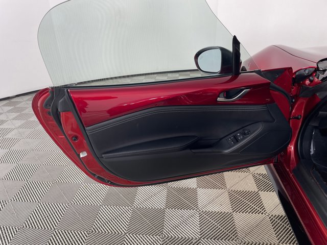 New 2026 MAZDA MX-5 Miata Club w/ Appearance Package RWD image 6