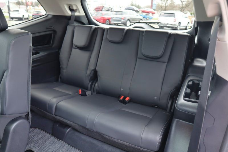 Used 2021 Subaru Ascent Limited w/ Technology Package image 17