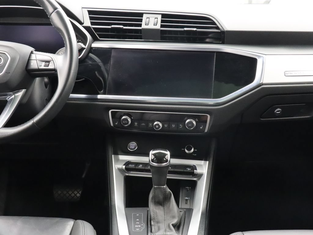 Used 2020 Audi Q3 2.0T Premium AWD/4WD image 23