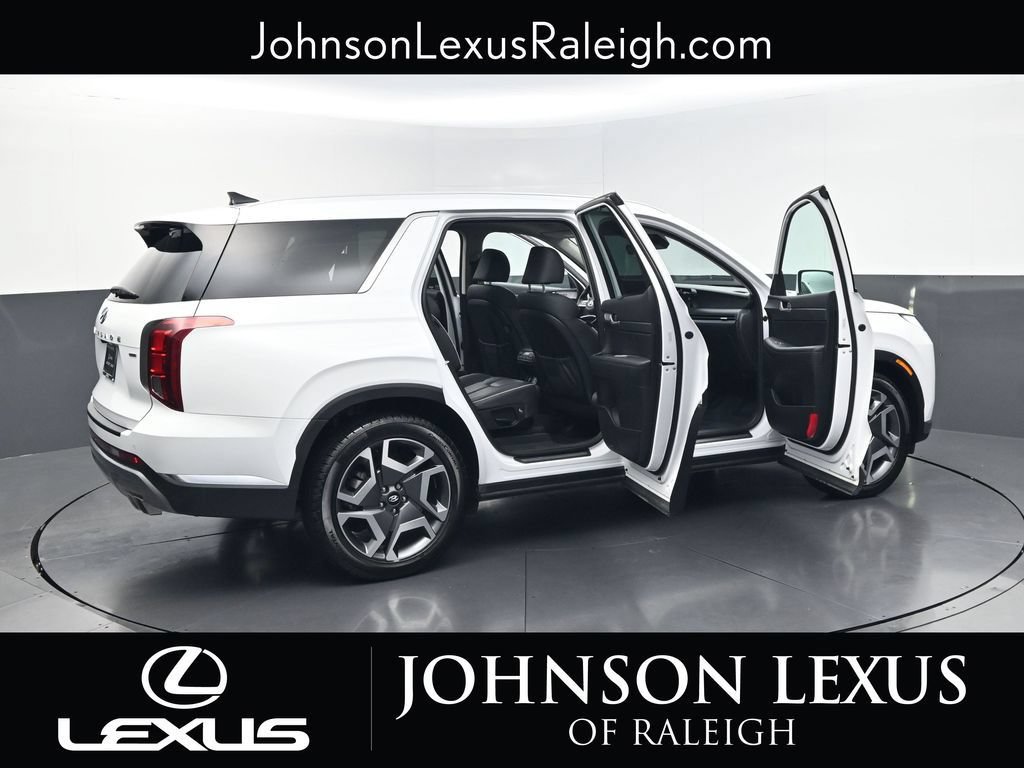 Used 2024 Hyundai Palisade Limited AWD/4WD image 30