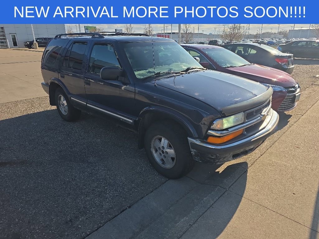 Used 2000 Chevrolet Blazer LS w/ LS Preferred Equipment Group AWD/4WD image 9
