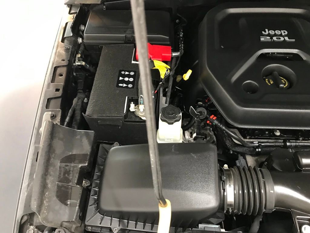 Used 2023 Jeep Wrangler Sport image 38