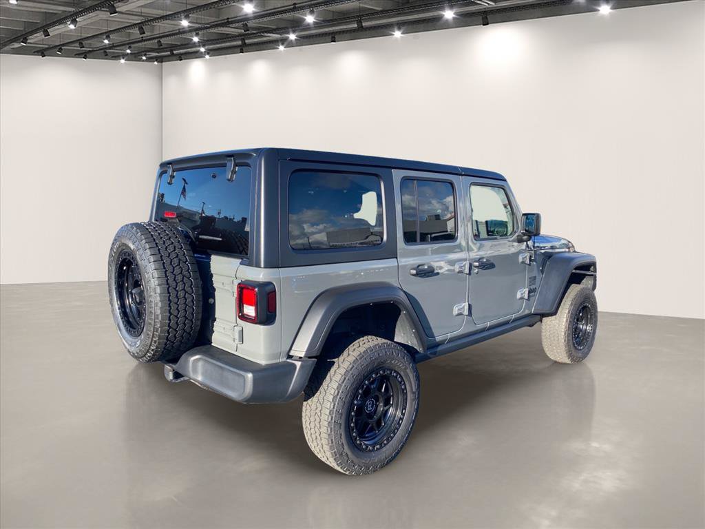 Used 2022 Jeep Wrangler Unlimited Sport AWD/4WD image 7