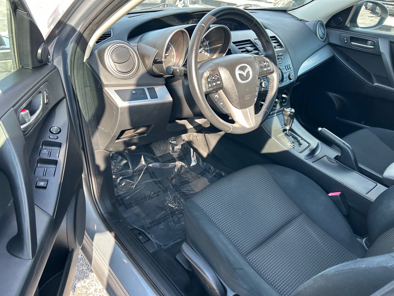 Used 2012 MAZDA MAZDA3 i Touring image 7