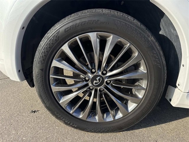 Used 2019 INFINITI QX80 Luxe w/ 22" Wheel Package image 8
