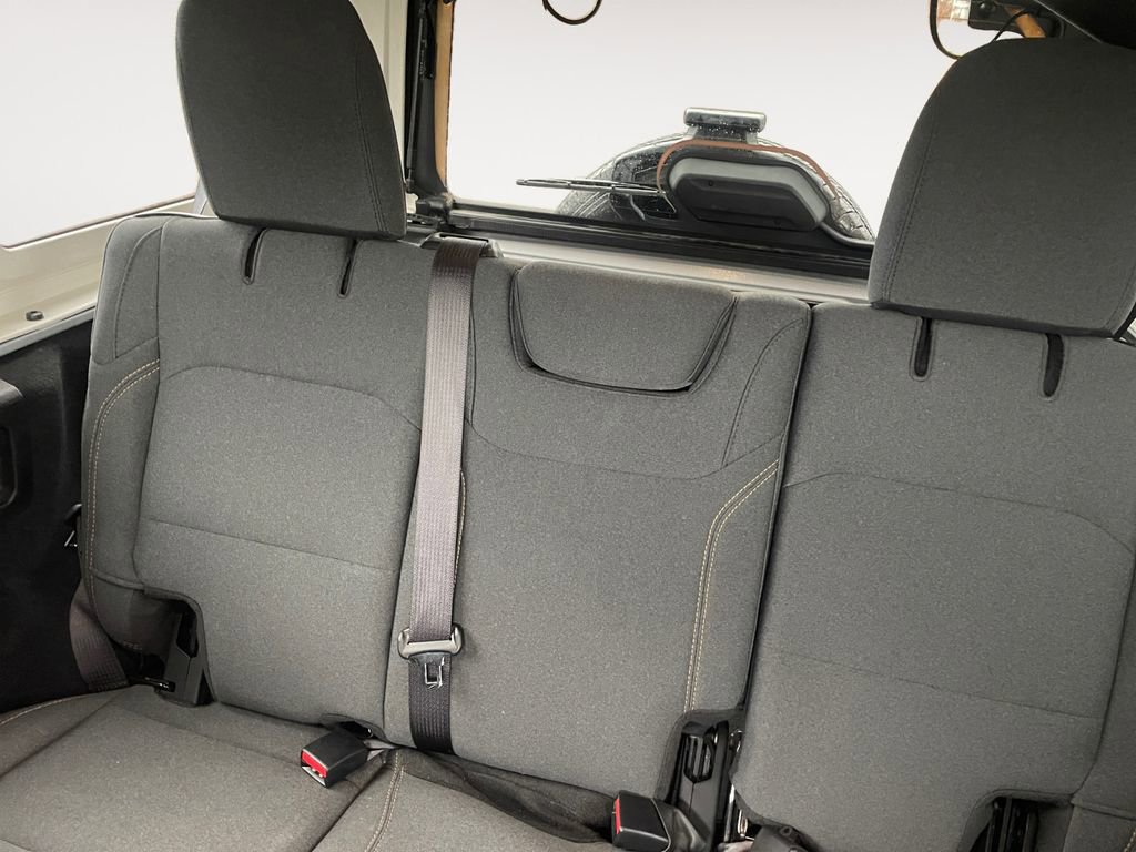 Used 2024 Jeep Wrangler Sahara image 13