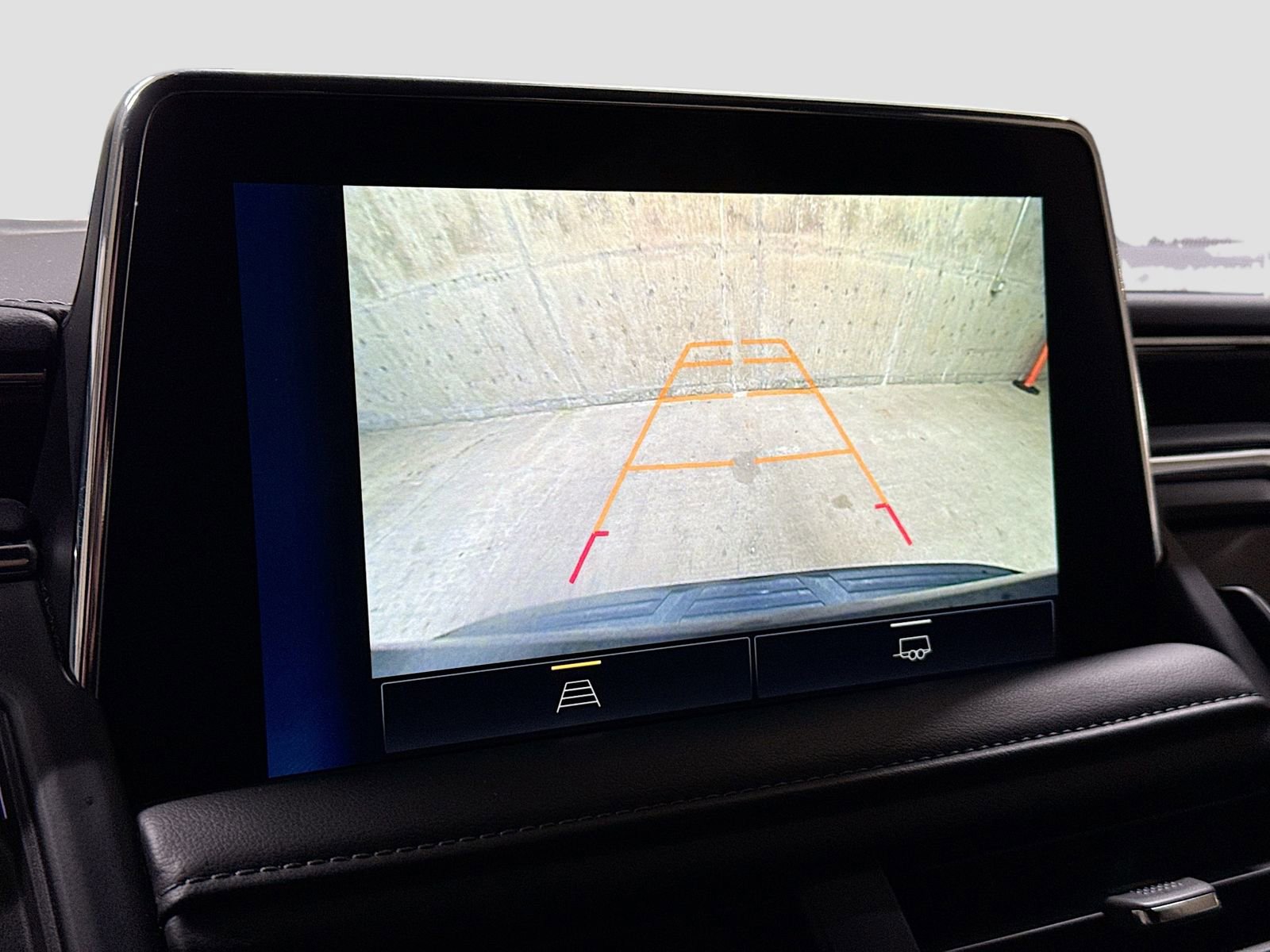 Used 2024 Chevrolet Tahoe LT AWD/4WD image 16