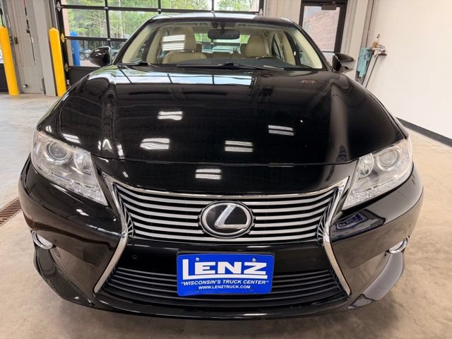 Used 2013 Lexus ES 350 w/ Luxury Pkg FWD image 3