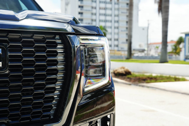Used 2023 GMC Yukon Denali Ultimate AWD/4WD image 71
