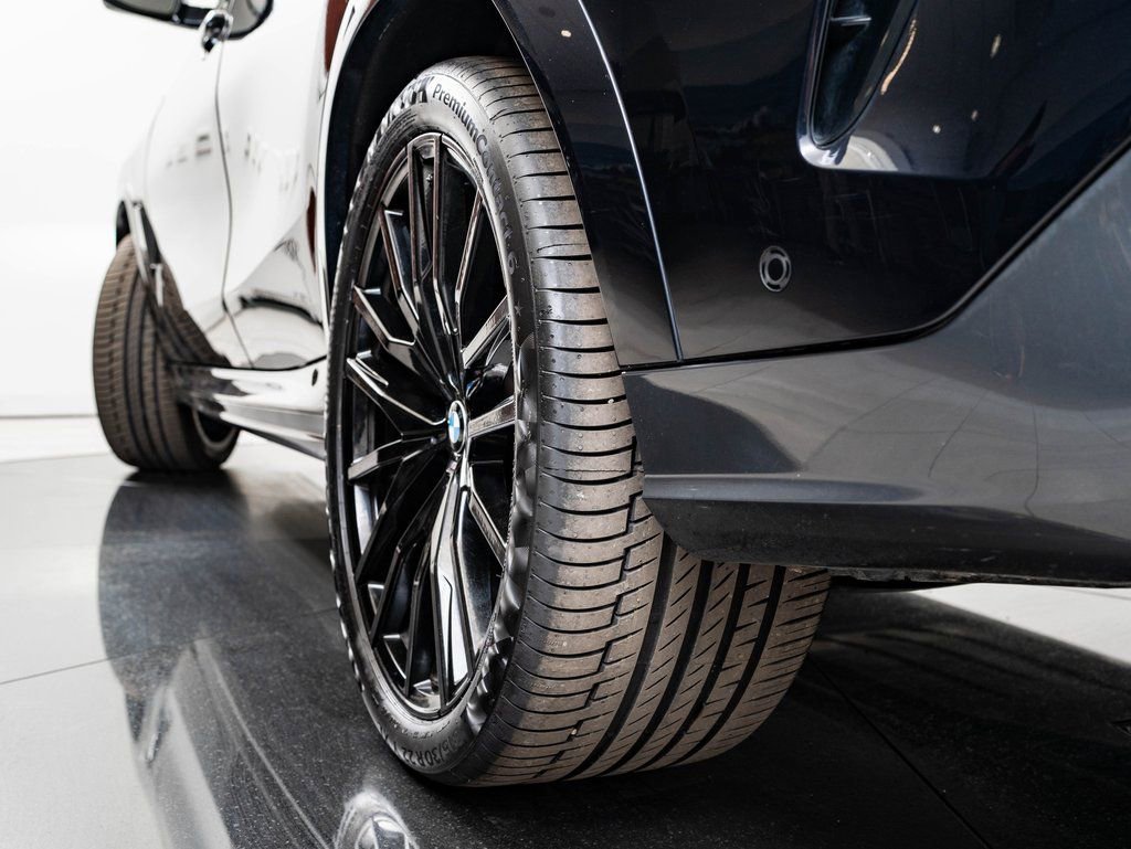 Used 2022 BMW X6 M50i image 49