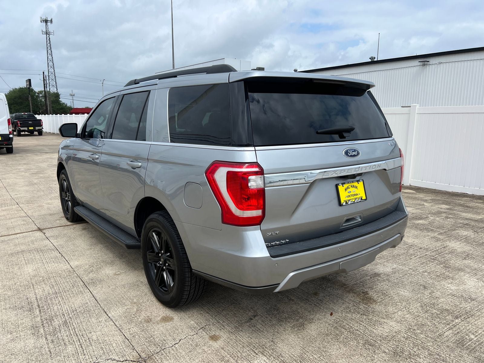 Used 2021 Ford Expedition XLT RWD image 5