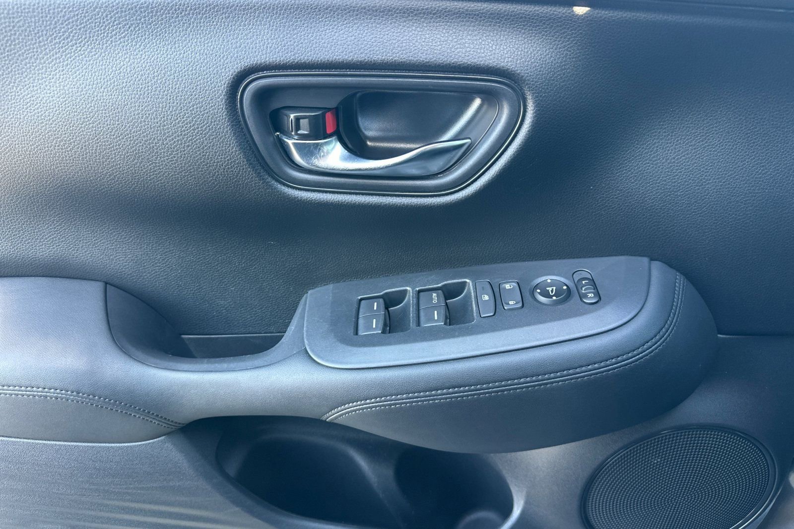 Certified 2024 Honda HR-V LX image 10