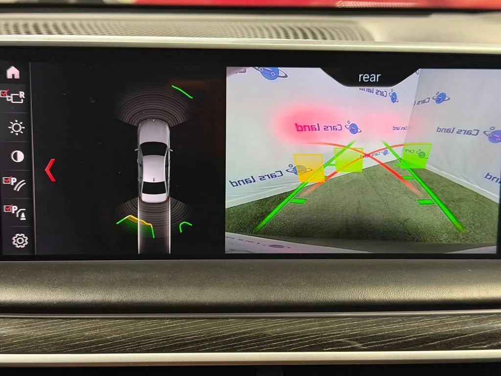 Used 2019 BMW 740i w/ Executive Package RWD image 44