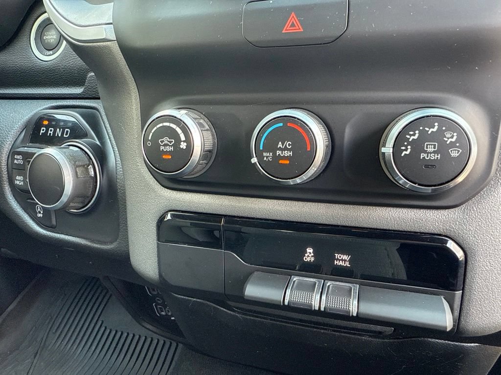 Used 2021 RAM 1500 Big Horn AWD/4WD image 32