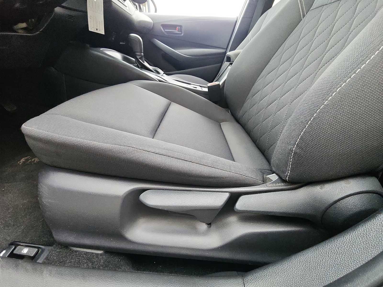 Used 2023 Toyota Corolla LE image 13