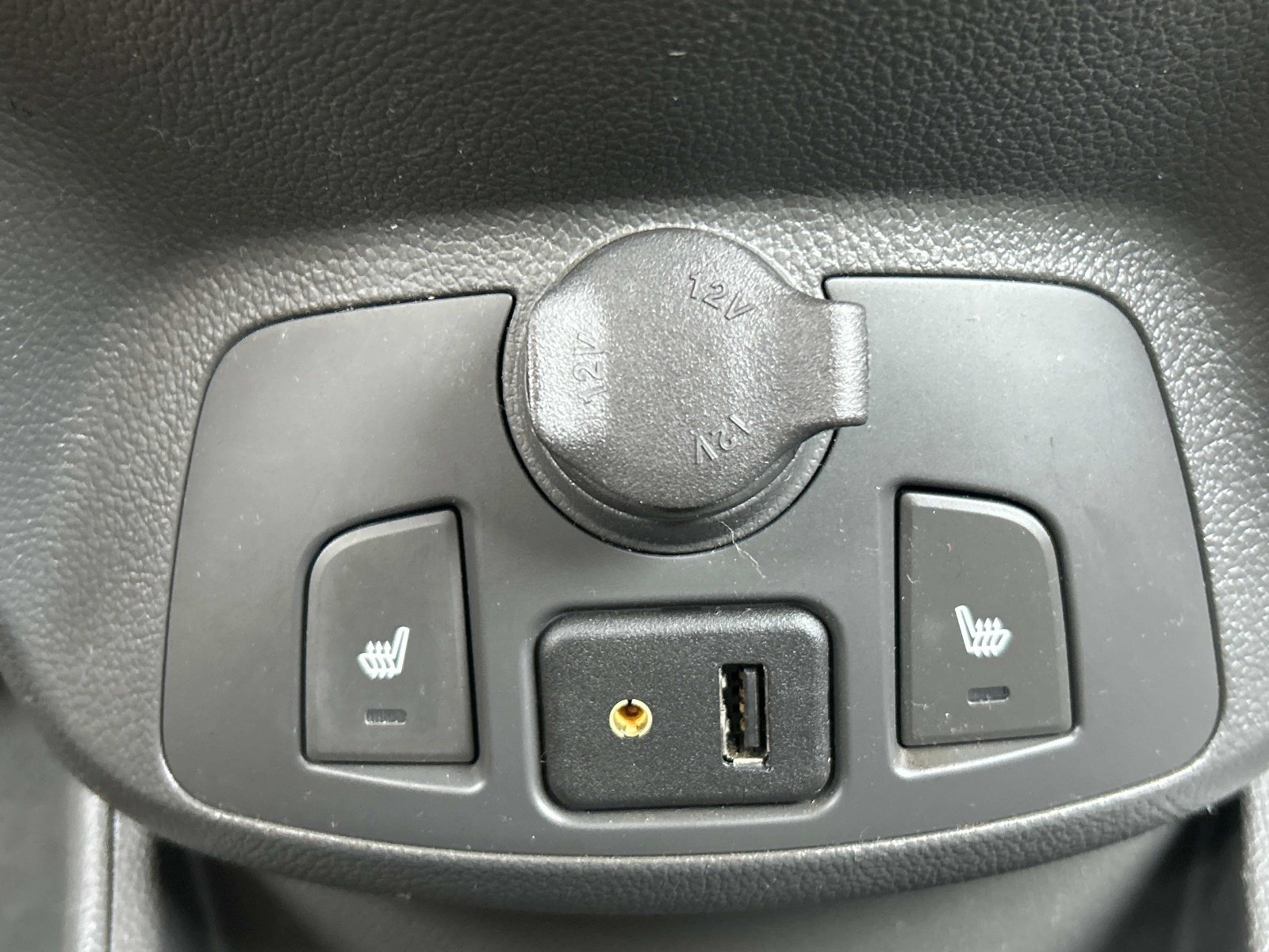 Used 2015 Chevrolet Spark LT FWD image 26