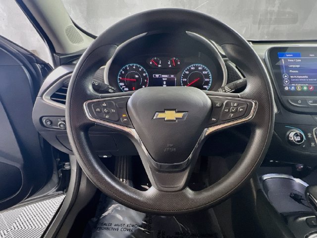 Used 2024 Chevrolet Malibu LT FWD image 16