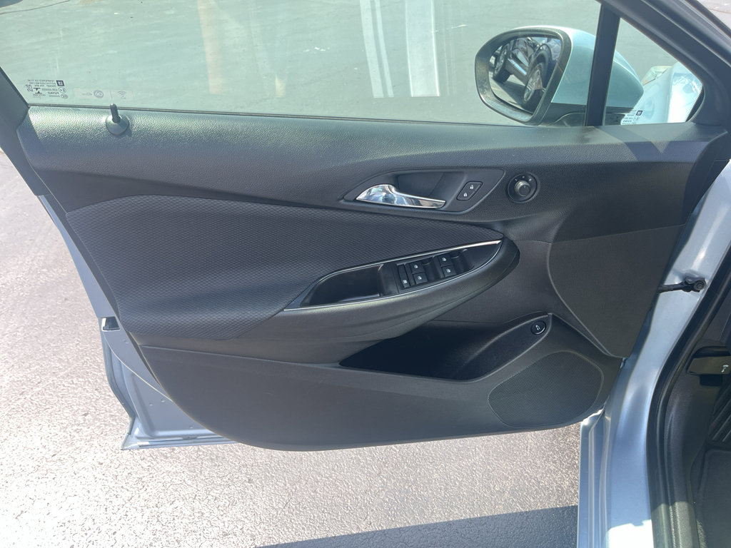 Used 2018 Chevrolet Cruze LS FWD image 9