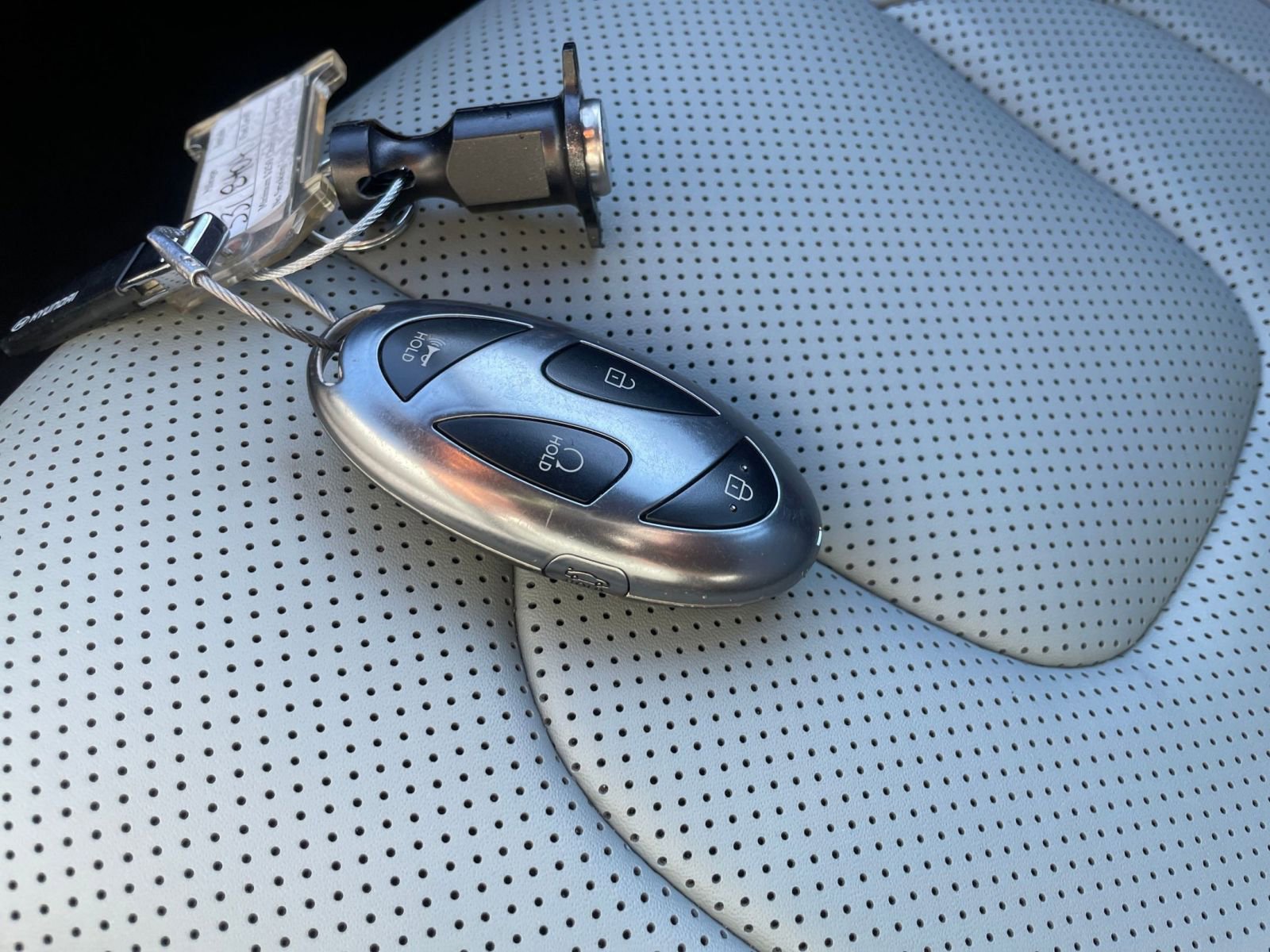 Used 2025 Hyundai Elantra Limited image 22