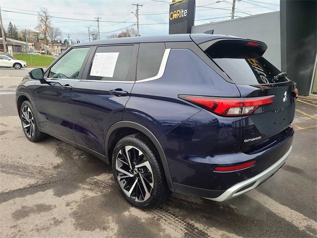 Used 2023 Mitsubishi Outlander SE image 9