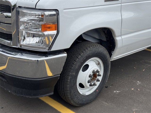 New 2026 Ford E-450 and Econoline 450 Super Duty w/ Power Equipment Group image 7