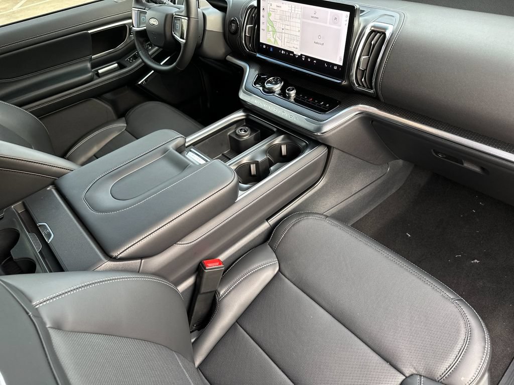 New 2026 Ford Expedition Max Platinum w/ Stealth Appearance Package AWD/4WD image 16