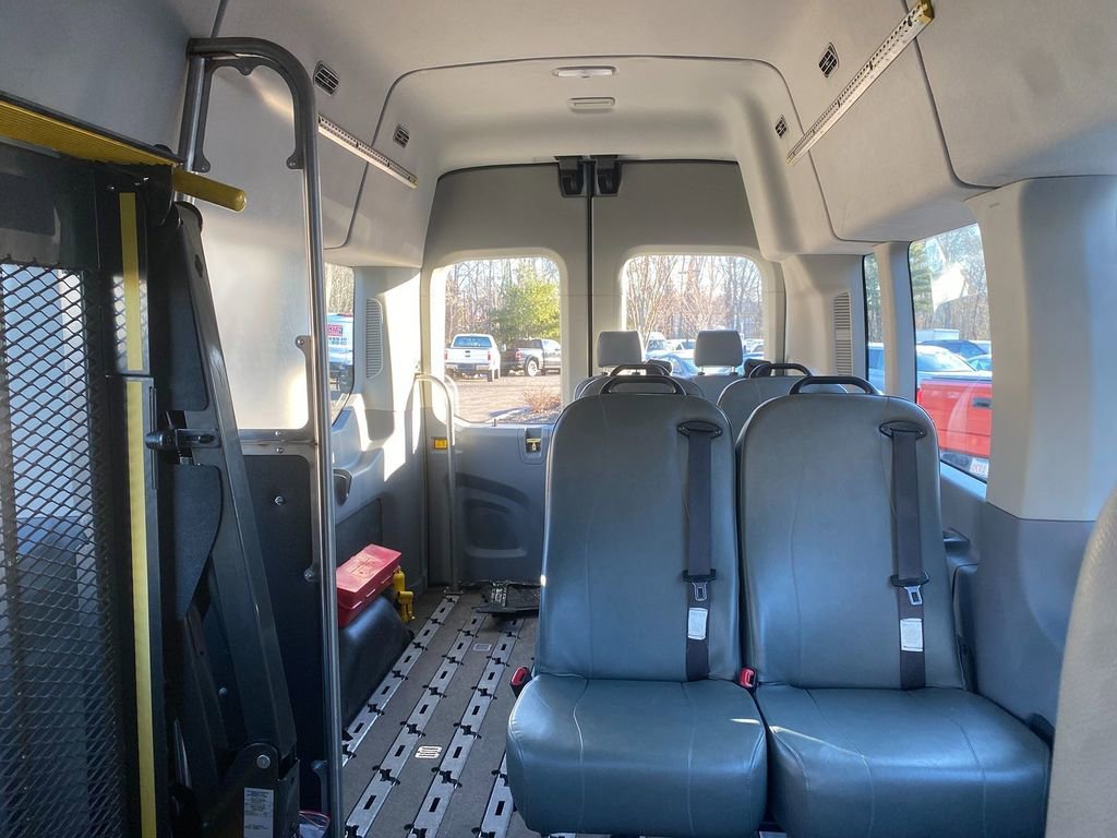 Used 2019 Ford Transit 350 XL image 23