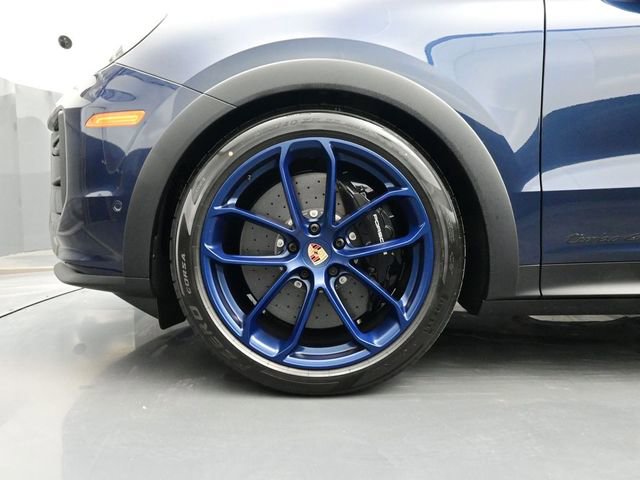 New 2026 Porsche Cayenne Turbo GT image 6