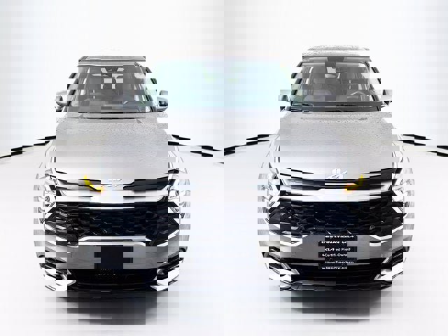 Certified 2025 Kia Sportage LX image 2