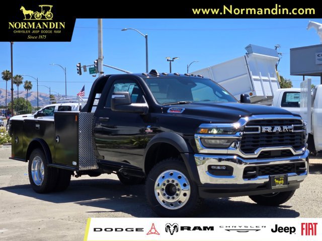 New 2025 RAM 5500 Tradesman w/ Safety Group AWD/4WD image 1