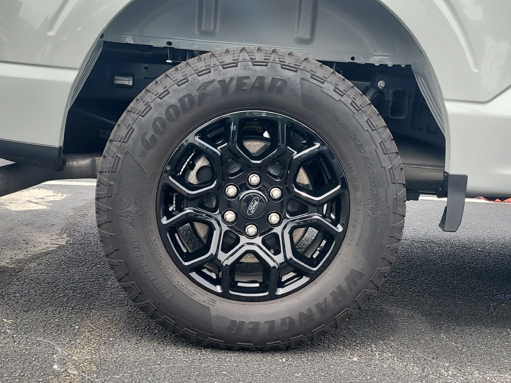 Used 2026 Ford F150 Lariat RWD image 5