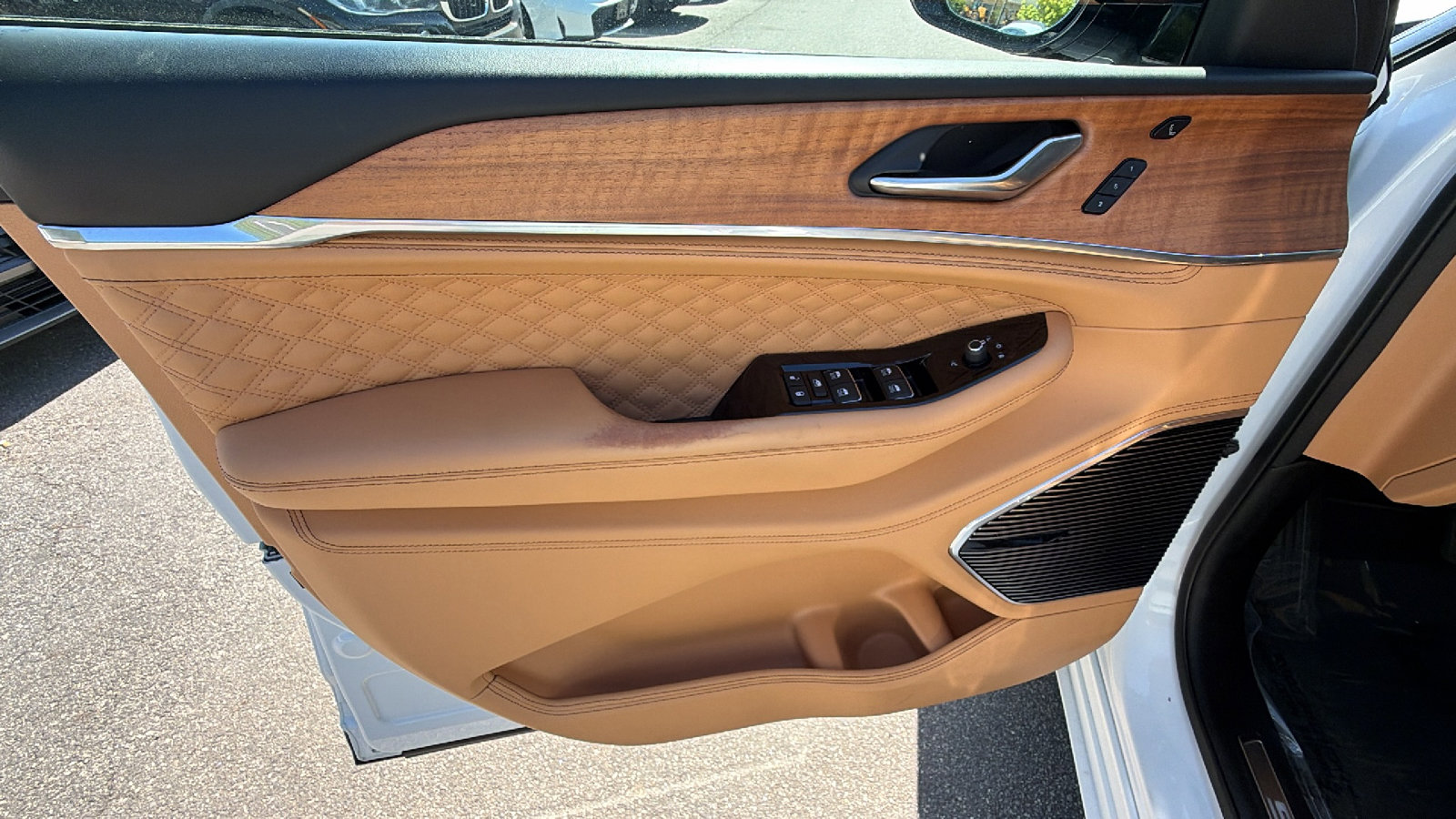 Used 2024 Jeep Grand Cherokee Summit AWD/4WD image 14