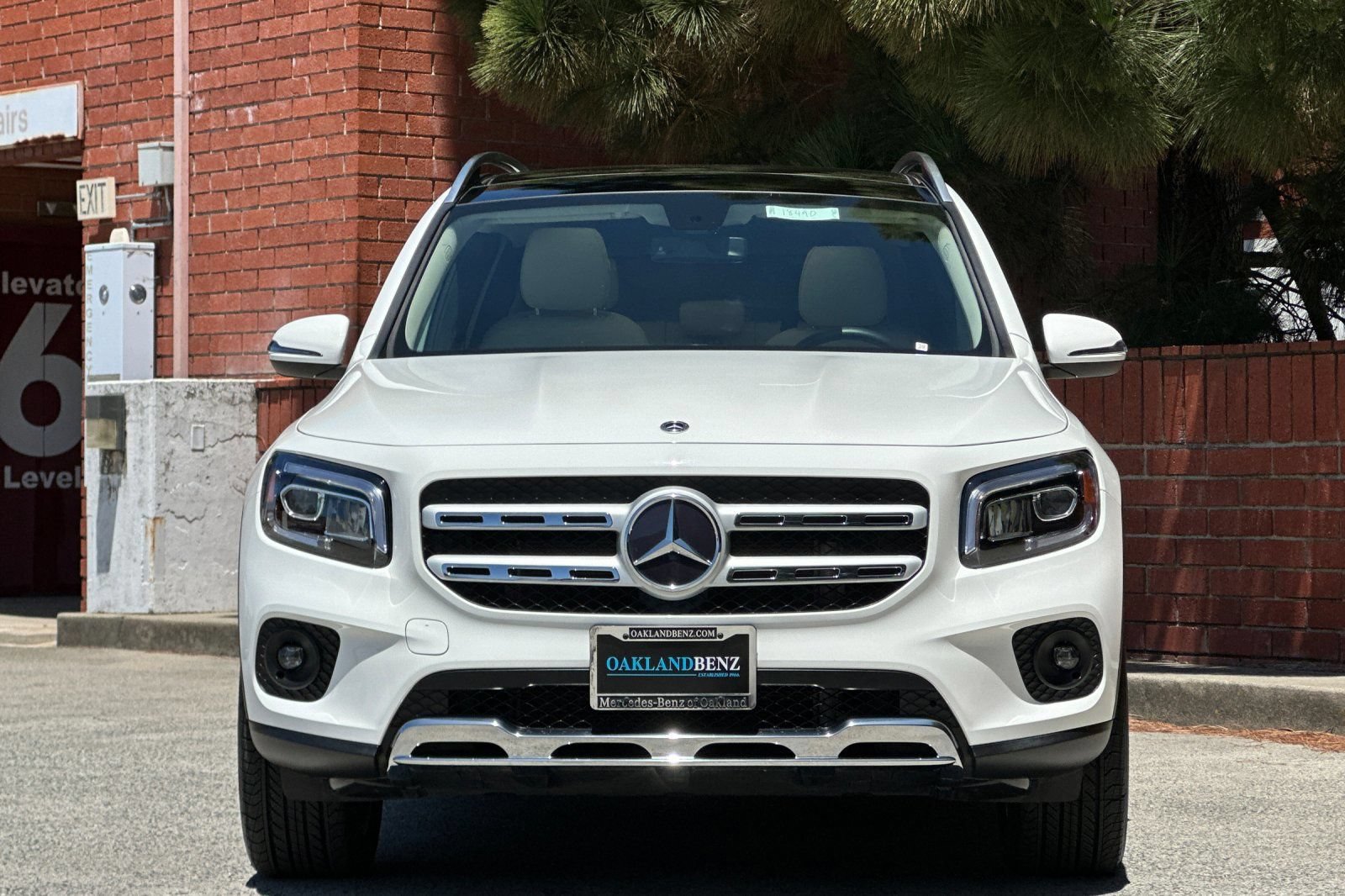 Certified 2023 Mercedes-Benz GLB 250 4MATIC image 10