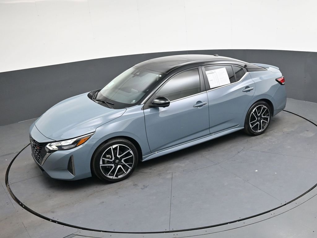 Certified 2025 Nissan Sentra SR w/ SR Premium Package image 35